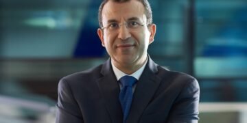 حسام حسين، رئيس القطاع المالي في شركة راية القابضة للاستثمارات المالية