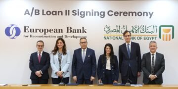 البنك الأهلي المصري يوقع اتفاقية تمويل مع البنك الأوروبي لإعادة الإعمار والتنمية بـ 100 مليون دولار